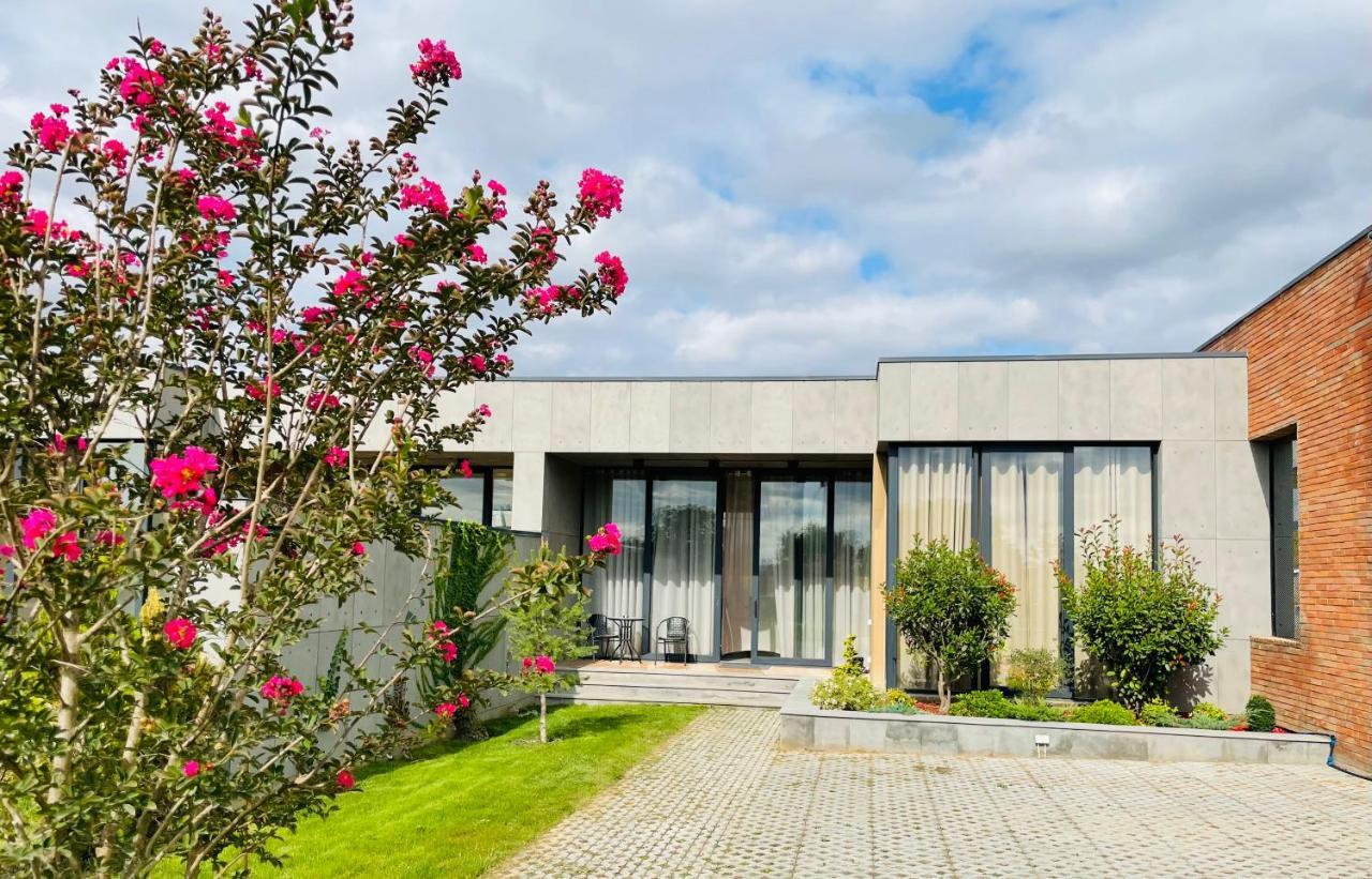 Villa, Kachreti Ambassador Golf Resort Kachretʼi Eksteriør bilde